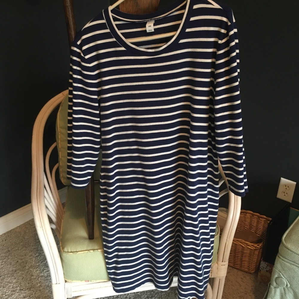 Bundle of 2 Old Navy Dresses - one NWT